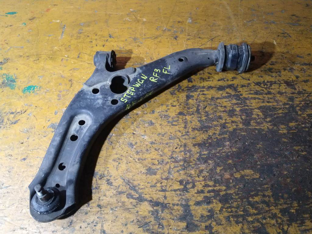 рычаг Honda Stepwgn 0