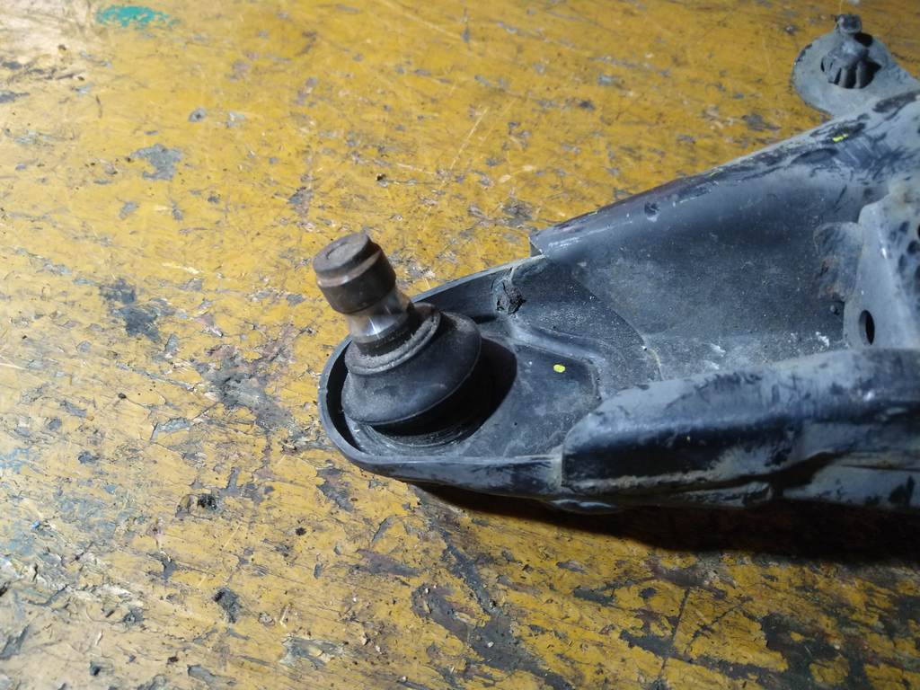 рычаг Subaru Impreza 3