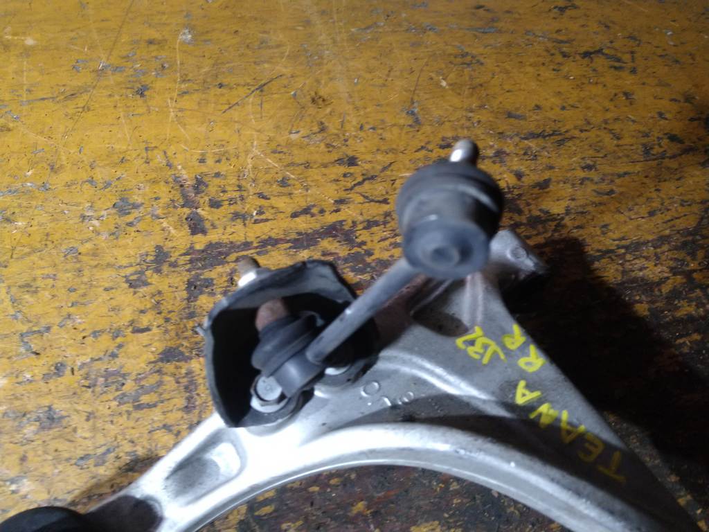 рычаг Nissan Teana 3