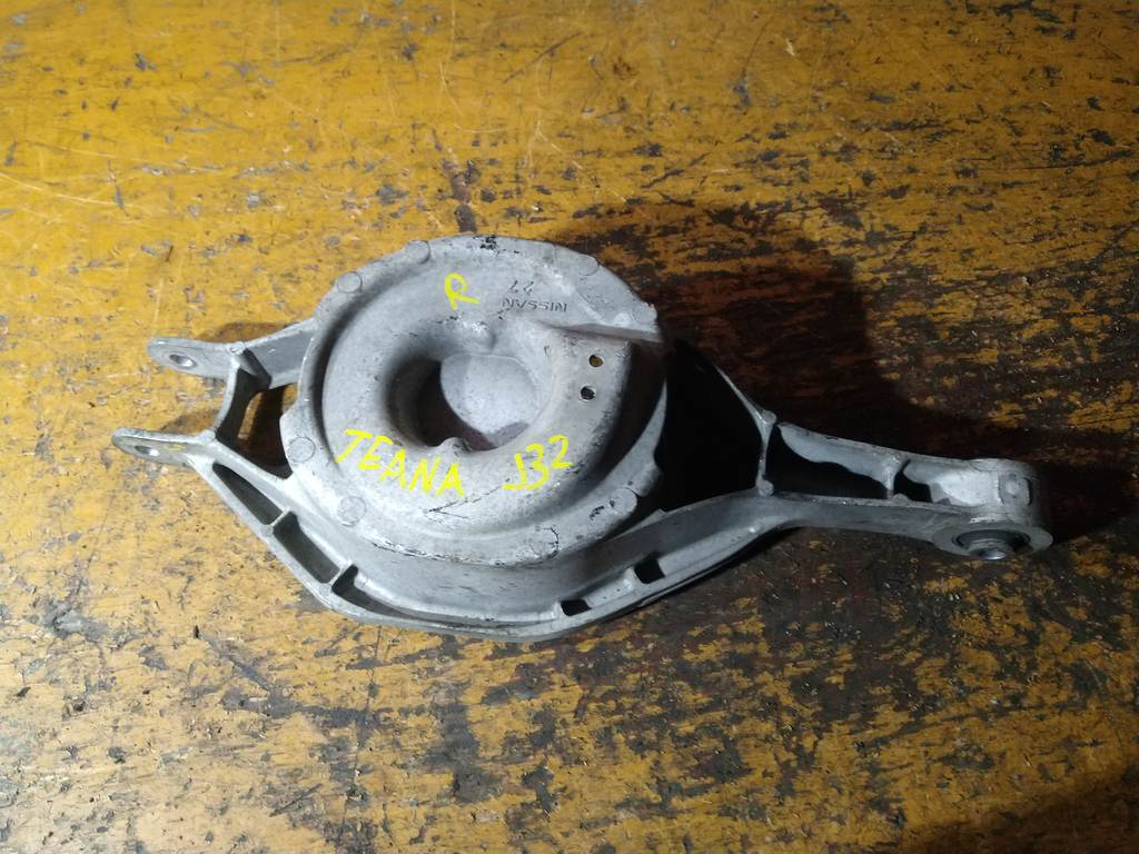 рычаг Nissan Teana 0