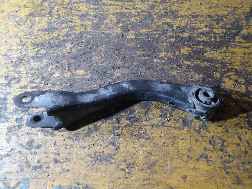 IMPREZA GP6 РЫЧАГ ЗАДНИЙ Subaru Impreza 1