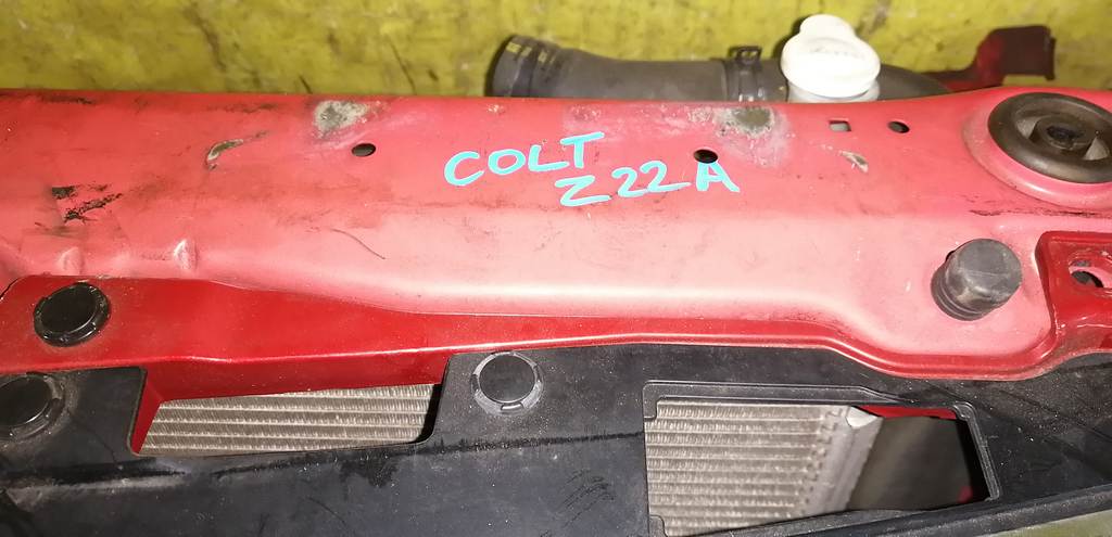 COLT Z21A НОУСКАТ, без фар Mitsubishi Colt 1