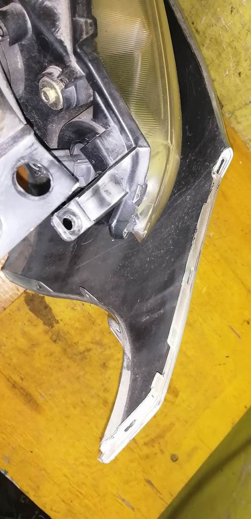 ноускат Mazda Demio 12