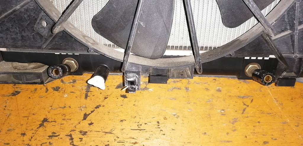 DEMIO DY3W НОУСКАТ (ФАРА 1919) Mazda Demio 10