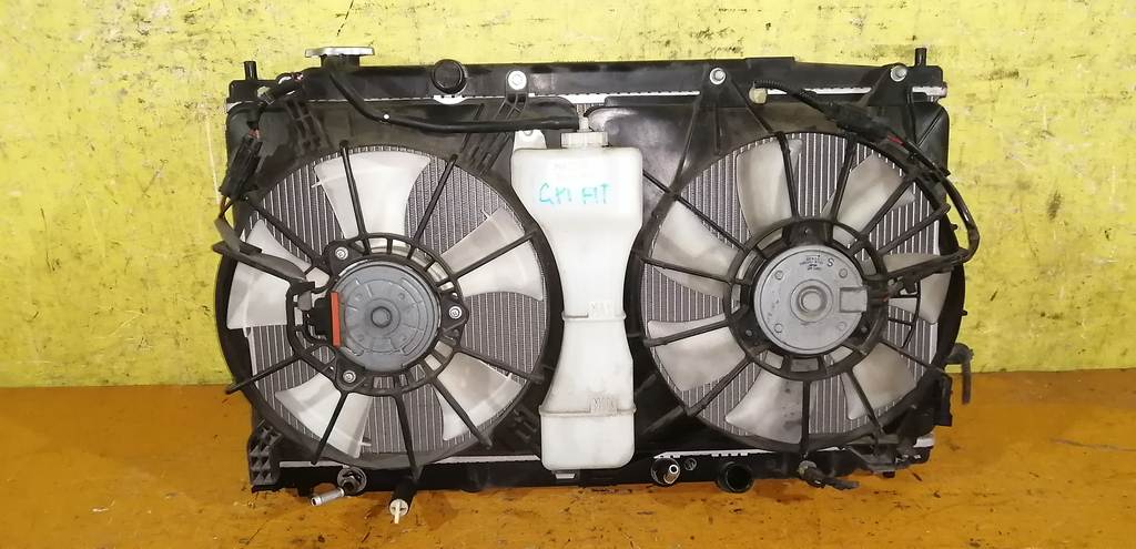 радиатор основной Honda Fit 0