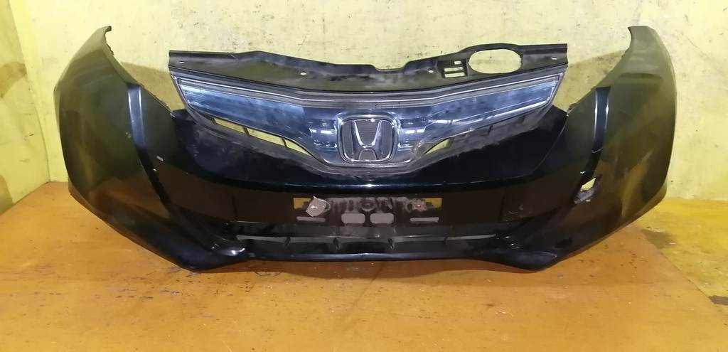 бампер Honda Fit 0