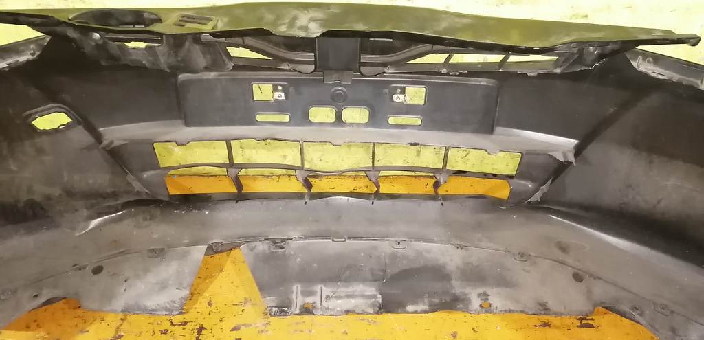 бампер Honda Fit 12