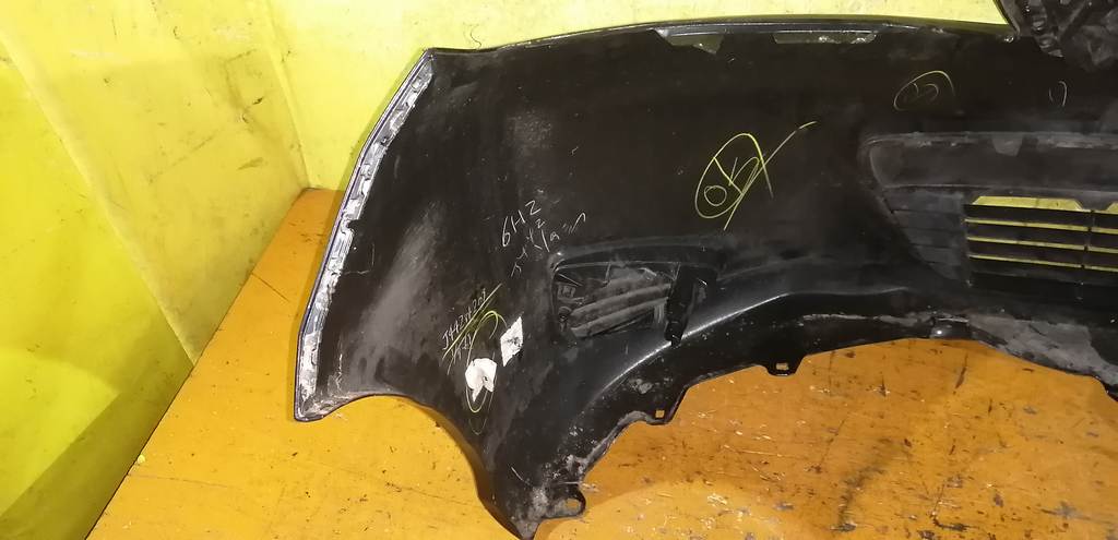 Кузов Toyota Vitz 8