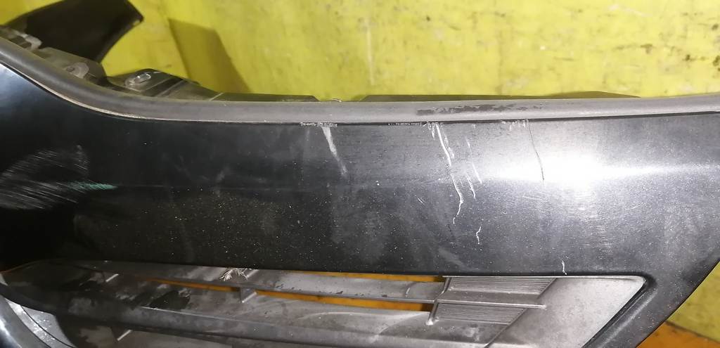 бампер Toyota Vitz 6