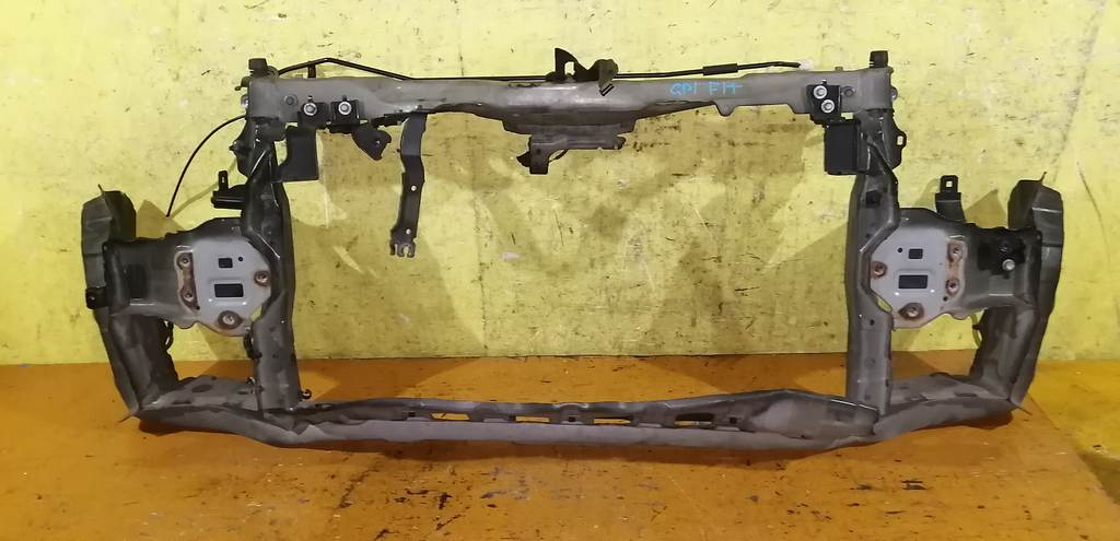 рамка радиатора Honda Fit 0