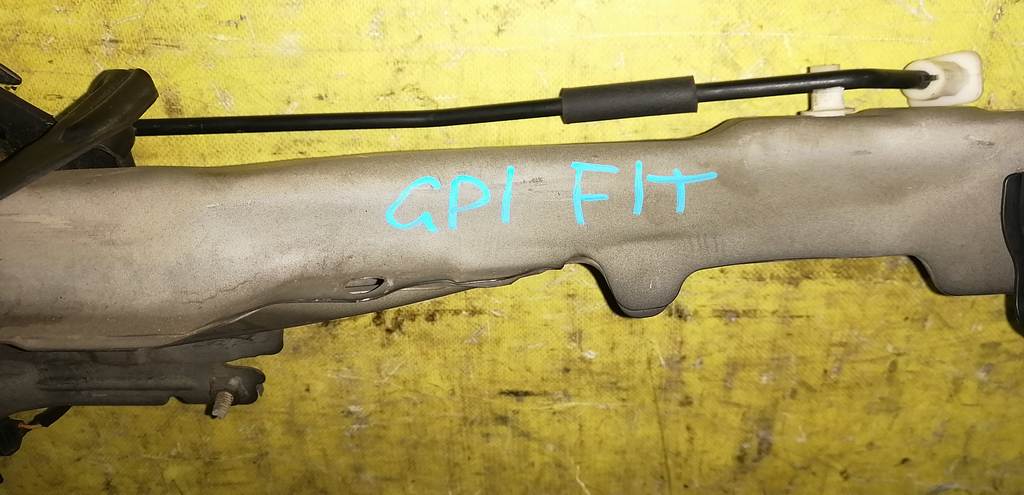 FIT GP1 РАМКА РАДИАТОРА, дефект Honda Fit 1