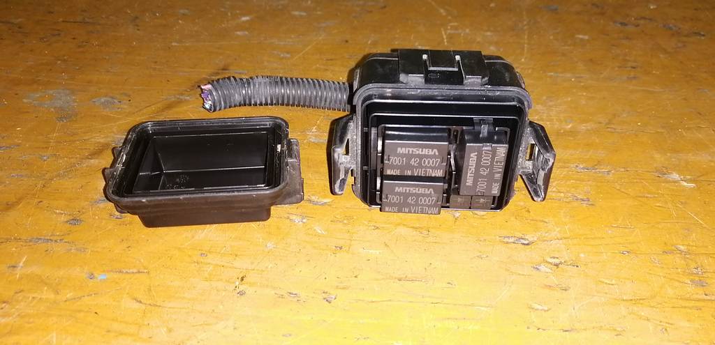 FIT GP1 РЕЛЕ ЛЕВОЕ Honda Fit 1