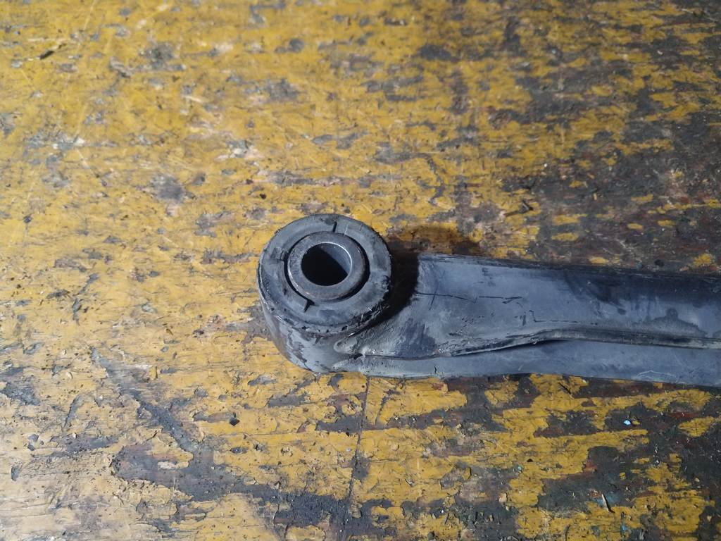 рычаг Subaru Impreza 3