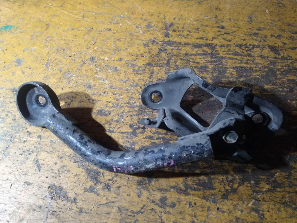 LEGACY BP5 РЫЧАГ ЗАДНИЙ ПРАВЫЙ Subaru Legacy 1