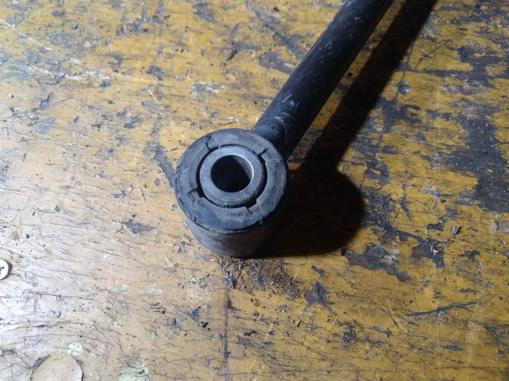 IMPREZA GD2 ТЯГА ЗАДНЯЯ Subaru Impreza 1