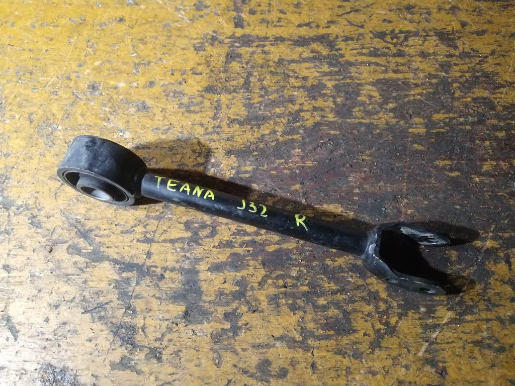 тяга подвески Nissan Teana 0