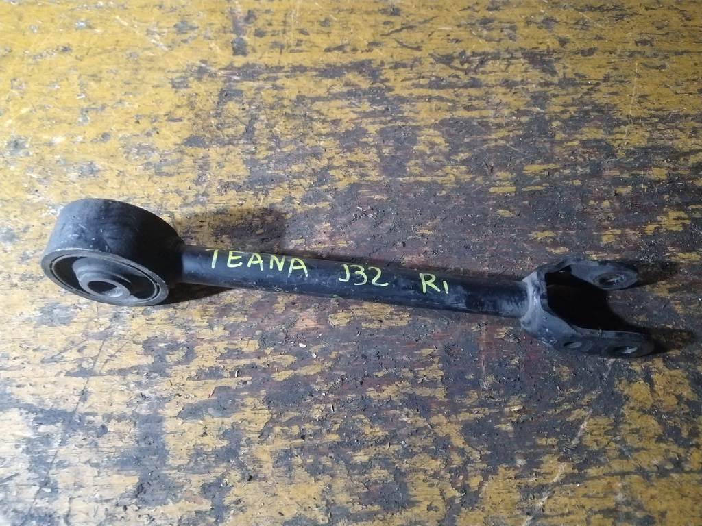 тяга подвески Nissan Teana 0