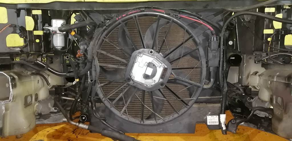 VOLVO XC90 C_59 НОУСКАТ, БЕЗ ФАР Volvo XC90 10