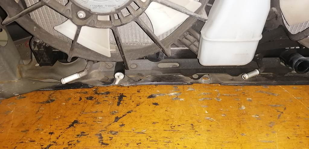 ноускат Honda Freed Spike 9