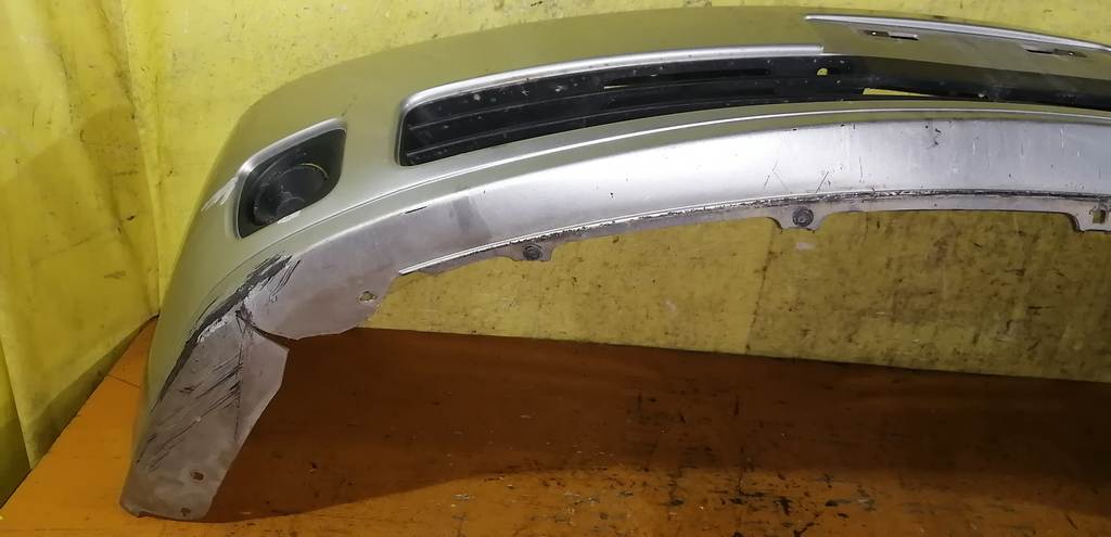 бампер Nissan Presage 15