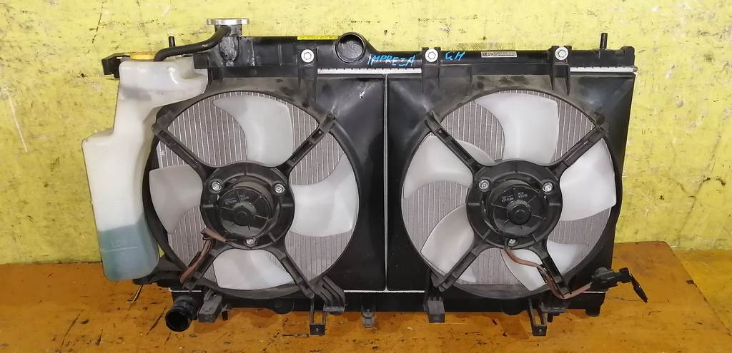 радиатор основной Subaru Impreza 0