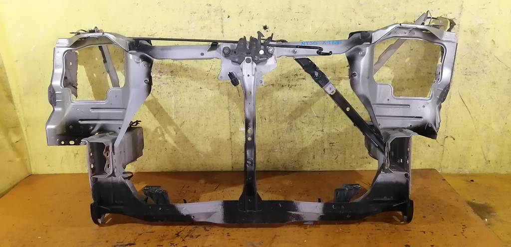 рамка радиатора Nissan X-Trail 0