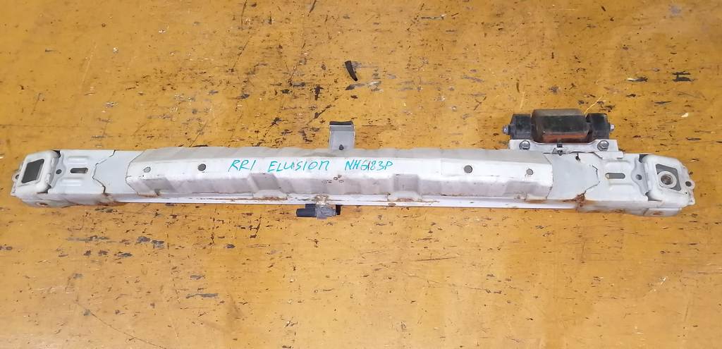 усиление бампера Honda Elysion 0