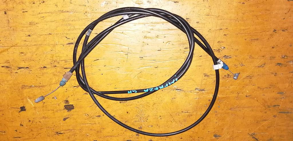 трос капота Subaru Impreza 0