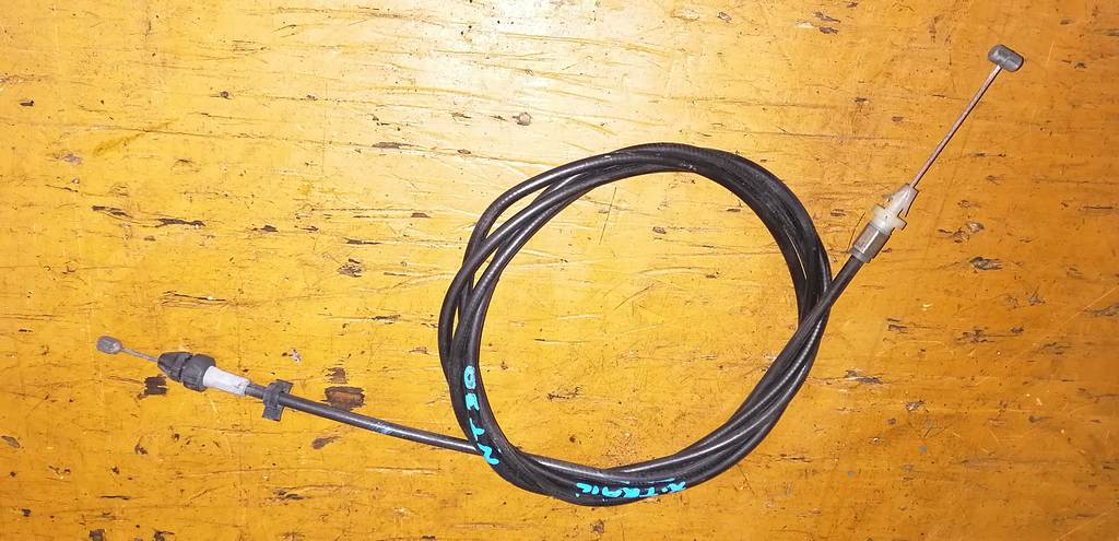 трос капота Nissan X-Trail 0