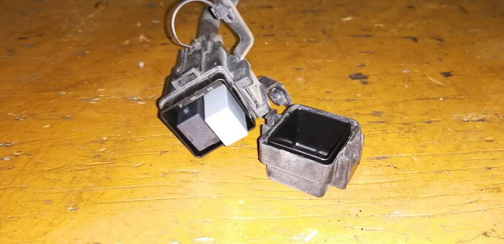 реле Honda Elysion 0