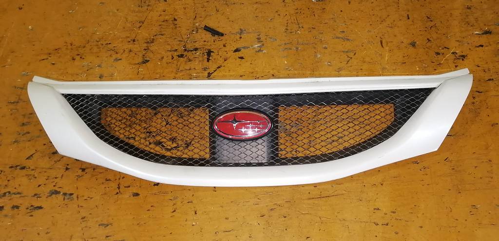 решетка радиатора Subaru Impreza 0