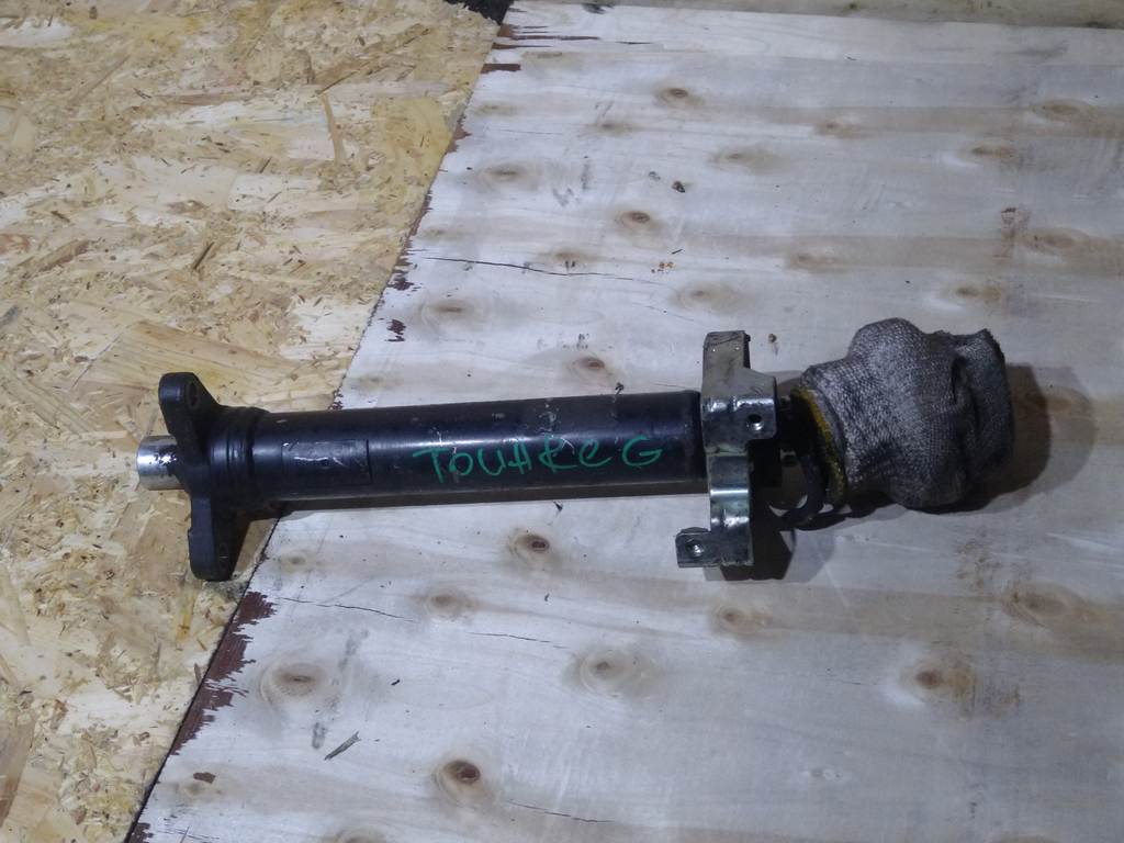 карданный вал Volkswagen Touareg 0