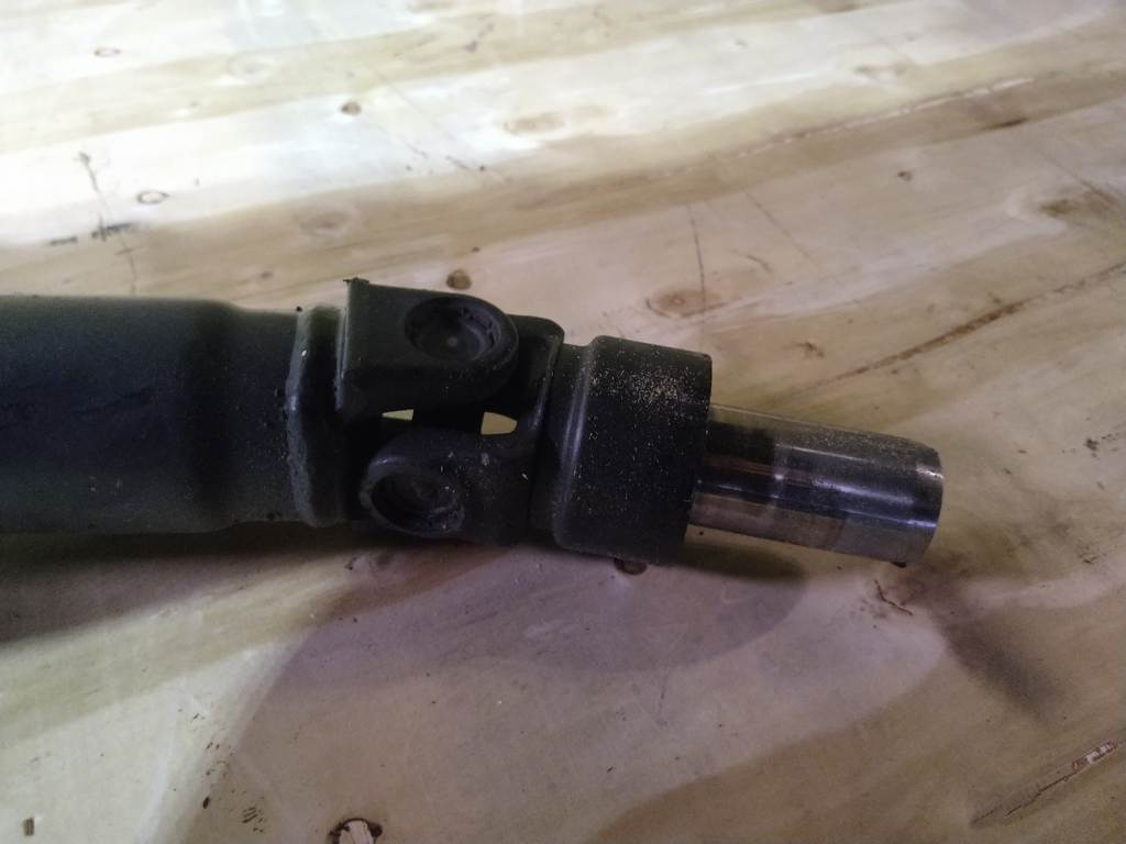 FORESTER SG5 КАРДАННЫЙ ВАЛ Subaru Forester 1