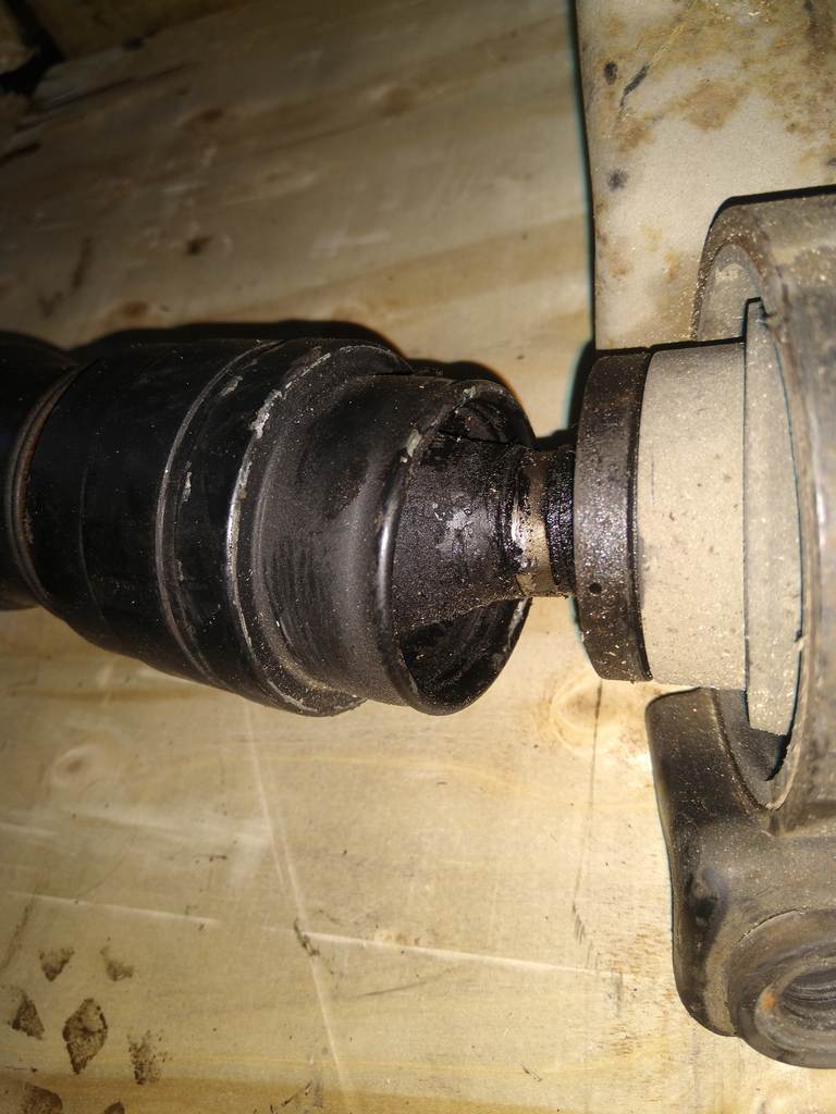 карданный вал Mitsubishi Outlander 3