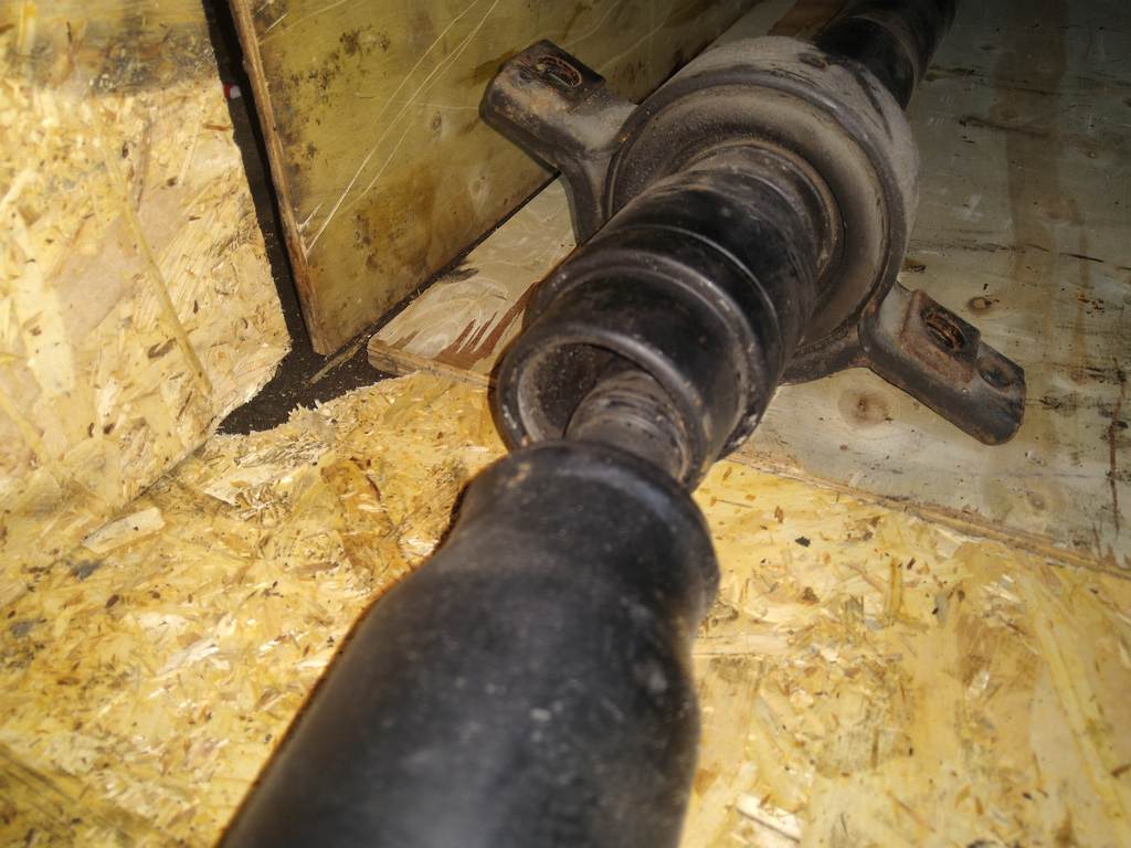 X-TRAIL NT30 КАРДАННЫЙ ВАЛ Nissan X-Trail 4