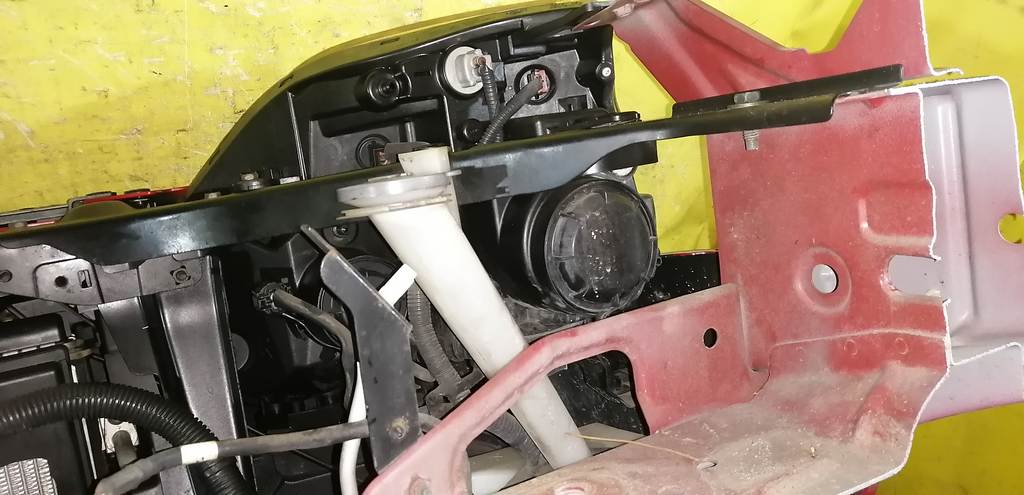 X-TRAIL NT31 НОУСКАТ (ФАРА 1849 XENON) Nissan X-Trail 13