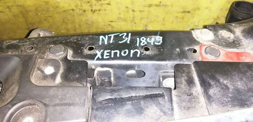 X-TRAIL NT31 НОУСКАТ (ФАРА 1849 XENON) Nissan X-Trail 1