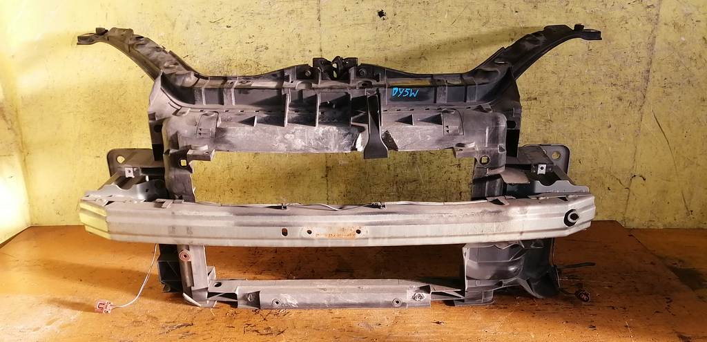 рамка радиатора Mazda Demio 0