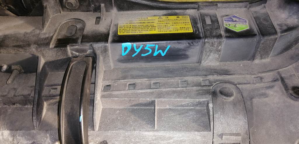 DEMIO DY5W РАМКА РАДИАТОРА+УСИЛЕНИЕ БАМПЕРА, 1 модель Mazda Demio 1