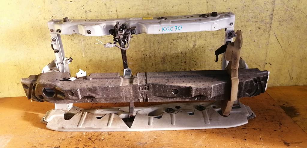 рамка радиатора Toyota Passo 0