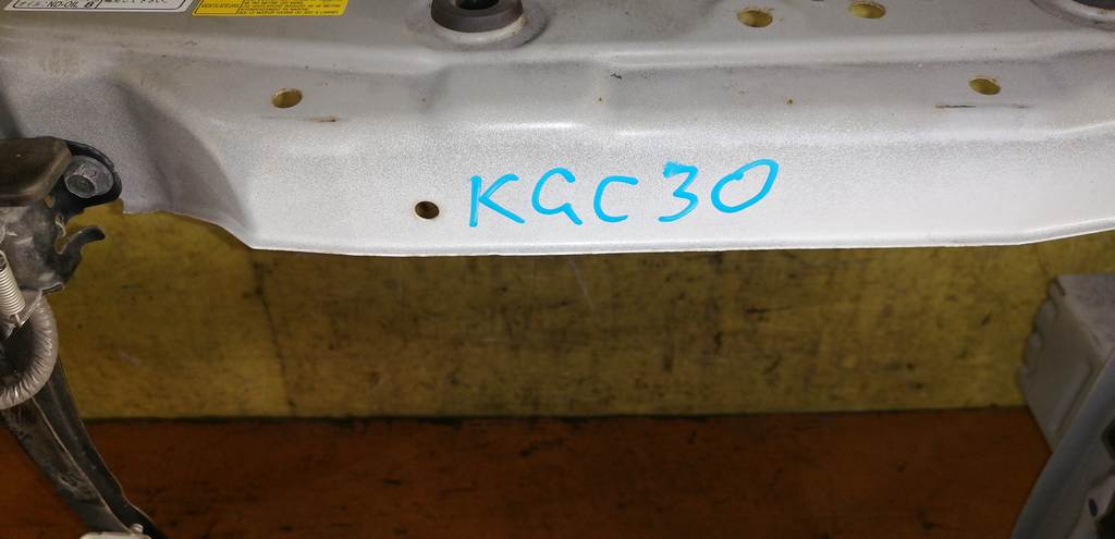 PASSO KGC30 РАМКА РАДИАТОРА+УСИЛЕНИЕ БАМПЕРА Toyota Passo 1