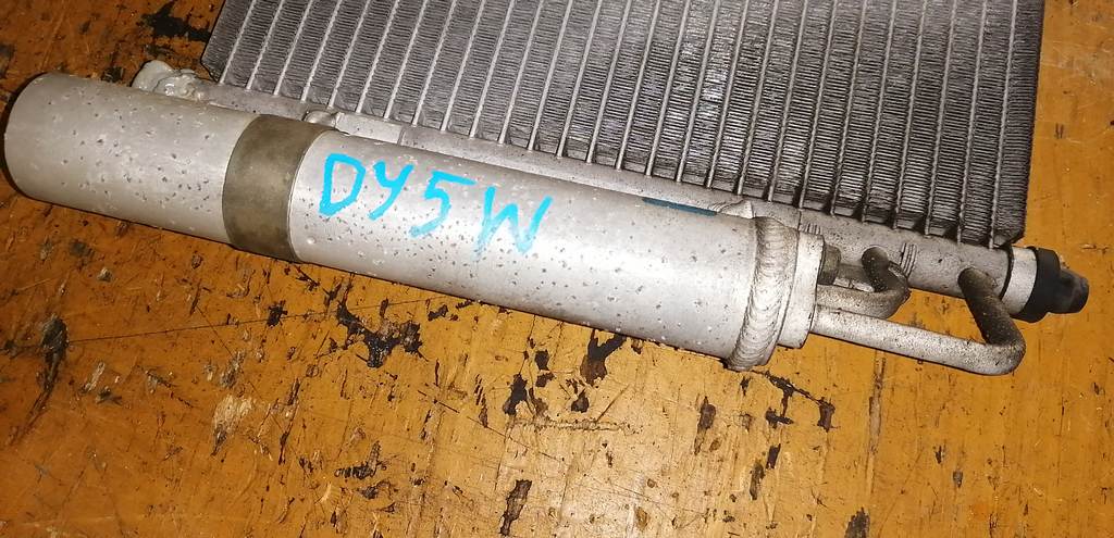 DEMIO DY5W РАДИАТОР КОНДИЦИОНЕРА Mazda Demio 1