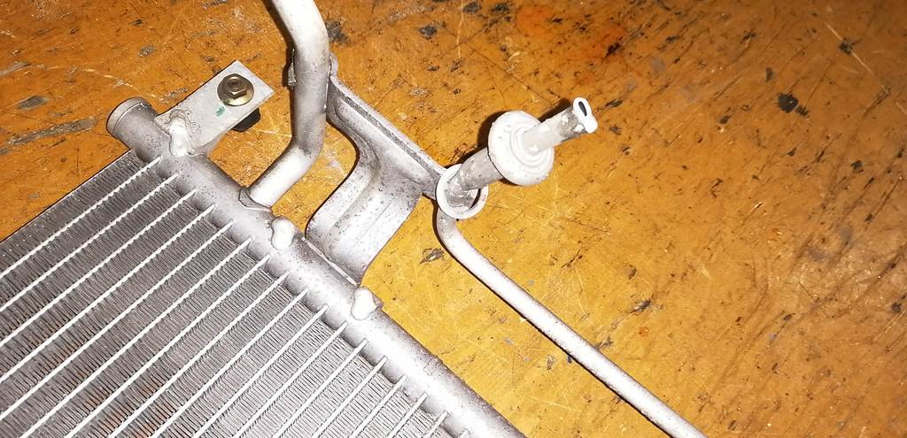 радиатор кондиционера Mazda Demio 3