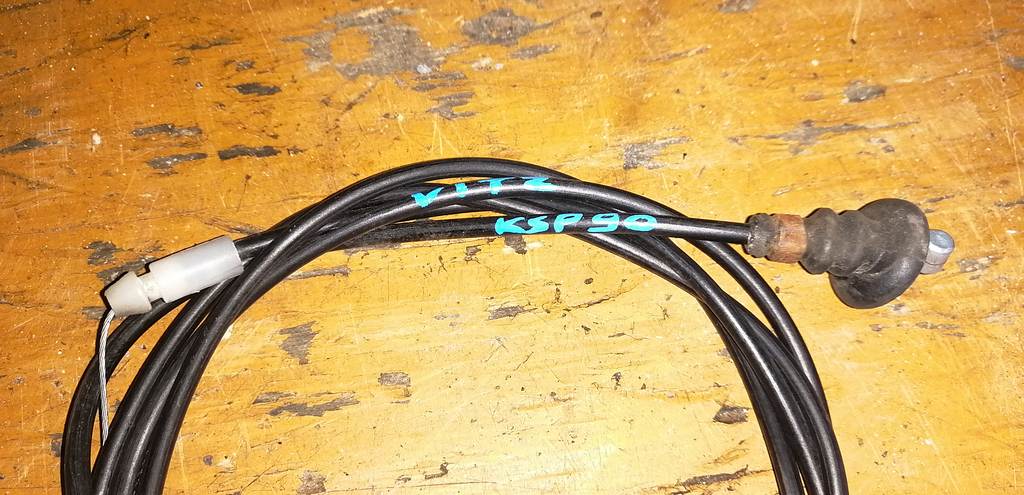 VITZ KSP90 ТРОС КАПОТА Toyota Vitz 1