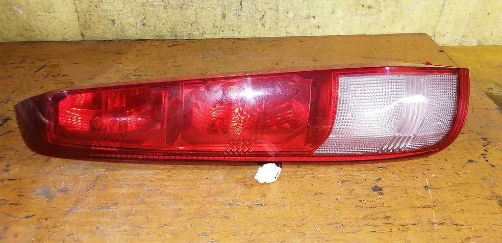 стоп-сигнал Nissan X-Trail 0