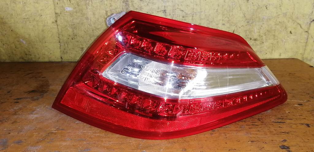 стоп-сигнал Nissan Teana 0