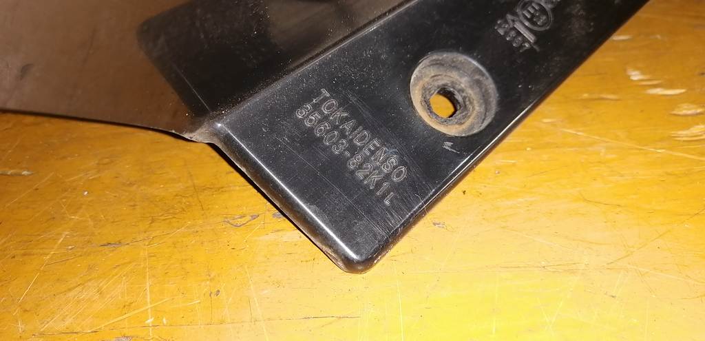 Осветительные приборы Suzuki Palette 2