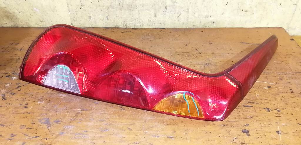 стоп-сигнал Nissan Note 0