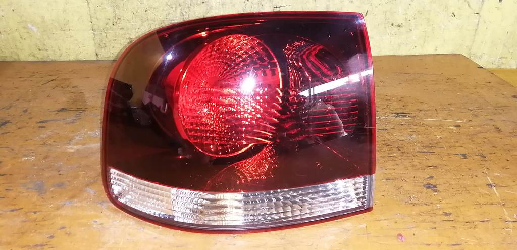 стоп-сигнал Volkswagen Touareg 0