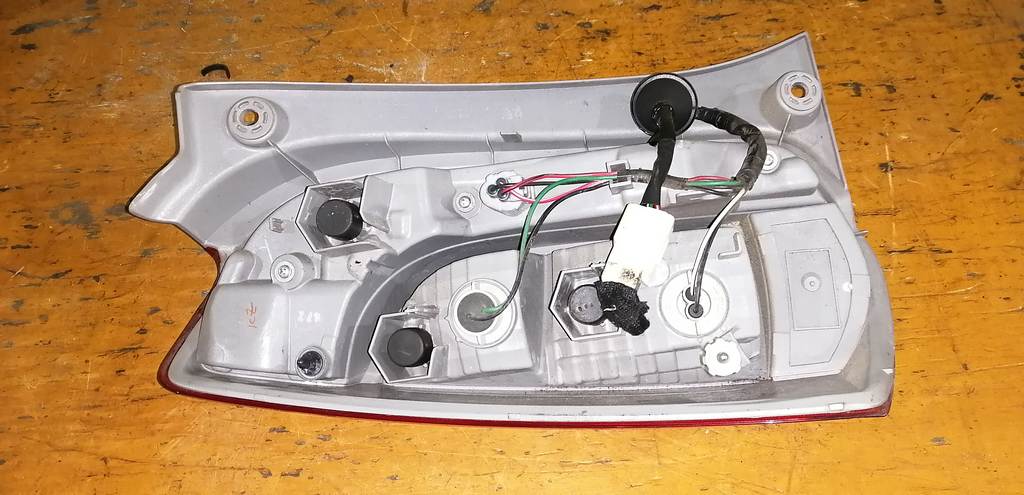 Осветительные приборы Toyota Passo 2